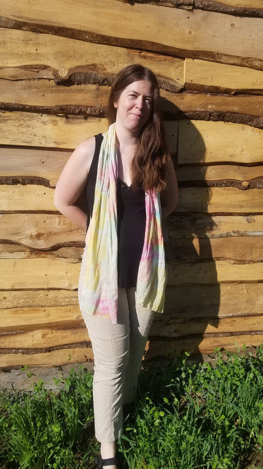 Foulard original aux couleurs pastels élégantes et délicates