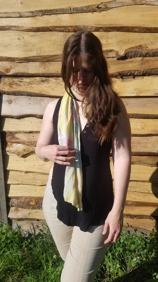 Foulard original aux couleurs pastels élégantes et délicates